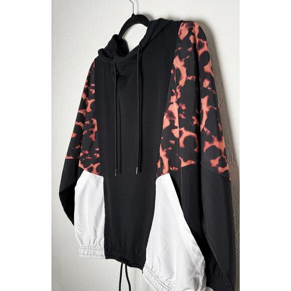 Beach Riot Women's Stella Popover Torte Hooded Jacket Windbreaker Torte Black - Picture 7 of 11